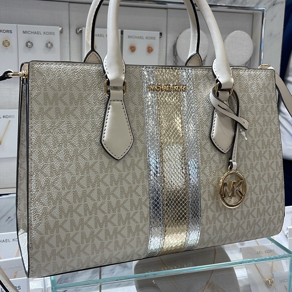 Michael Kors Sheila Medium Signature Logo and Metallic Satchel Crossbody CZ NWT - Picture 6 of 16